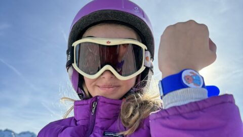 LE BRACELET INNOVANT QUI RÉVOLUTIONNE VOS JOURNÉES DE SKI