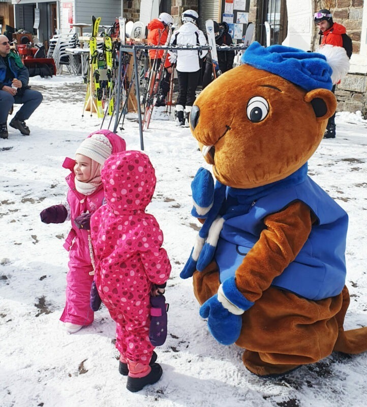 Mascotte-Enfants-Neige-Superbagneres_Créd@HGM