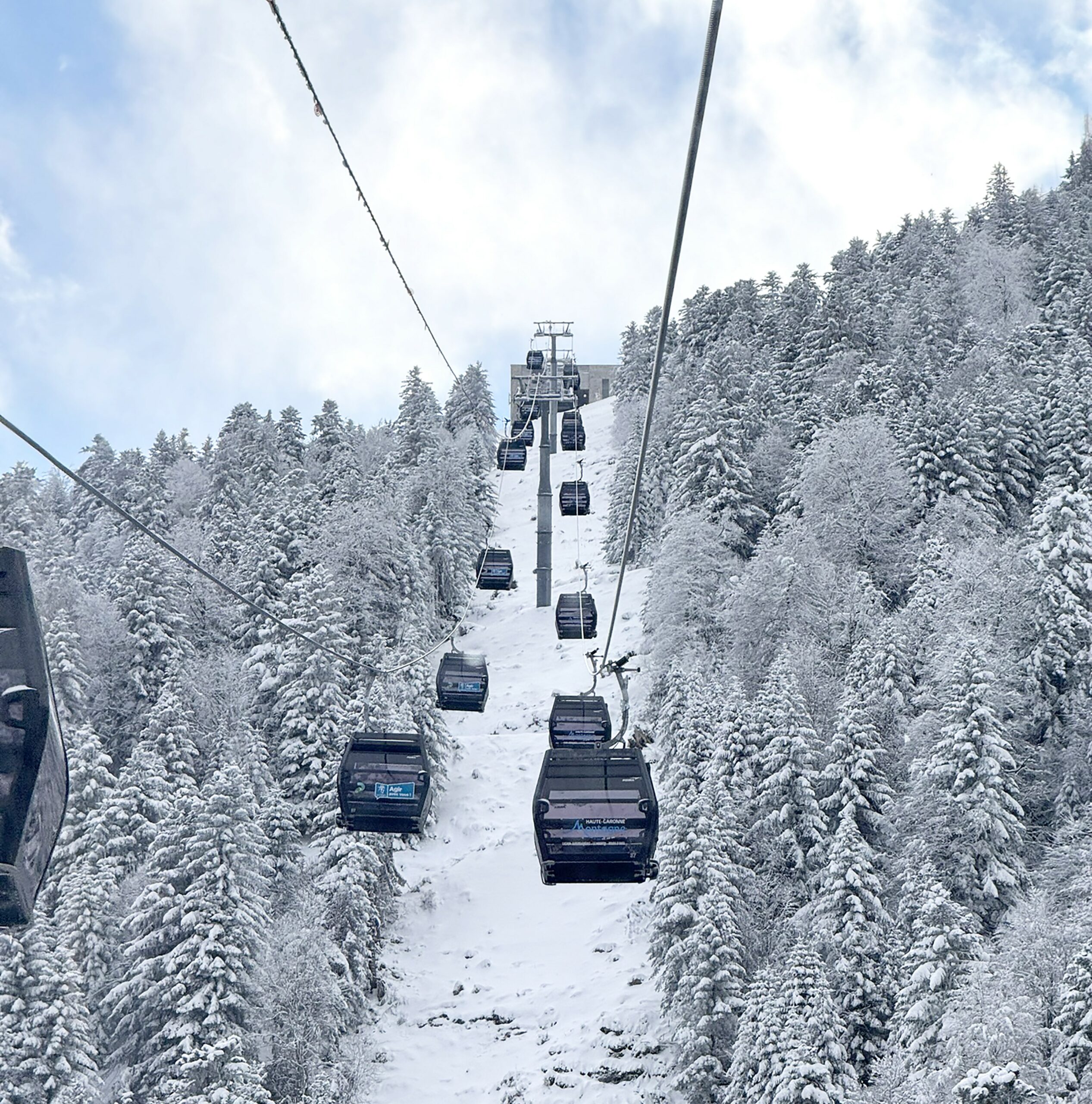 télécabine crémaillère express luchon superbagnères neige cabine